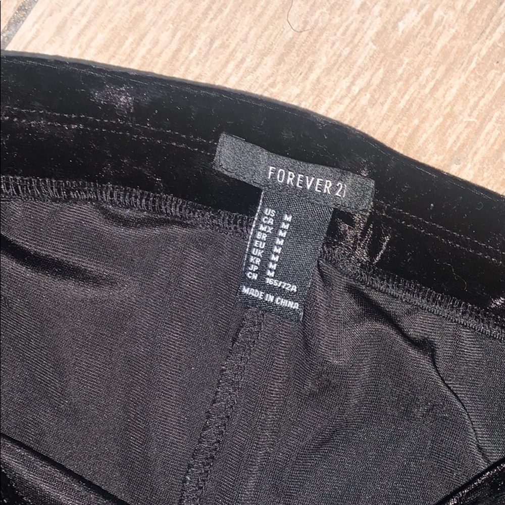 Forever21 - Picture 3 of 5